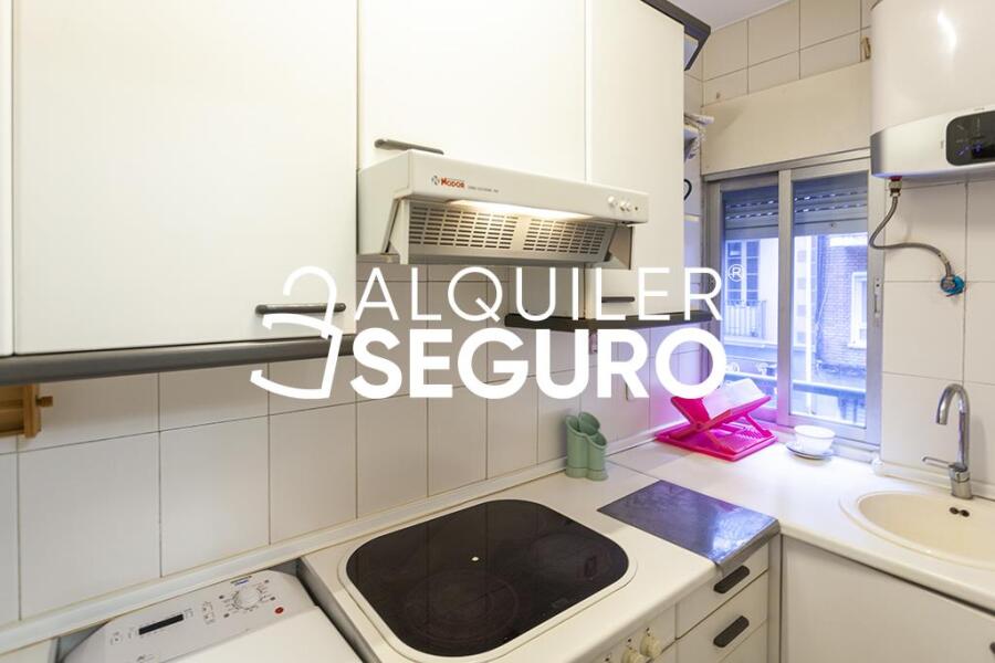 Inmueble en Calle de Alonso del Barco, MADRID