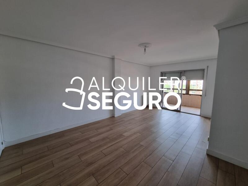 Piso en Avenida de Abrantes , MADRID MADRID