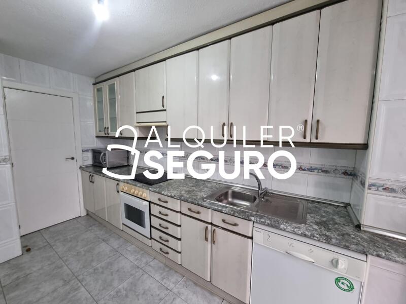 Piso en Avenida de Abrantes , MADRID MADRID