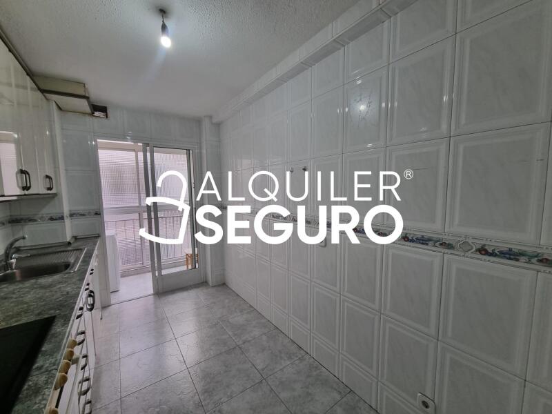 Piso en Avenida de Abrantes , MADRID MADRID