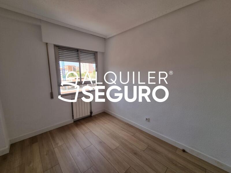 Piso en Avenida de Abrantes , MADRID MADRID