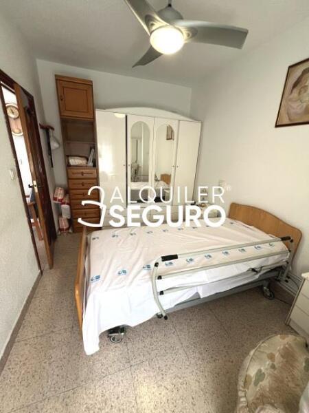 Inmueble en Calle La del Manojo de Rosas , MADRID