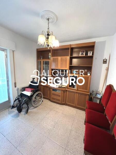 Inmueble en Calle La del Manojo de Rosas , MADRID