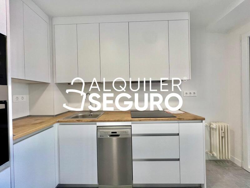 Inmueble en Calle de Mauricio Legendre, MADRID