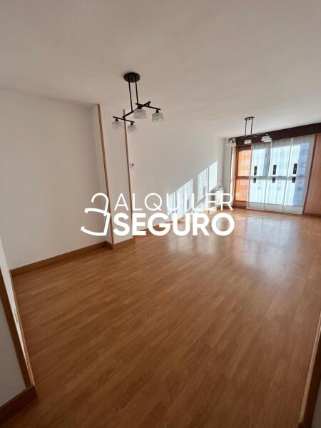 Piso en Calle Pedro I , ALCALÁ DE HENARES MADRID