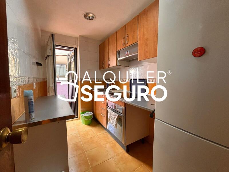 Piso en Calle Miguel de la Roca, MADRID MADRID