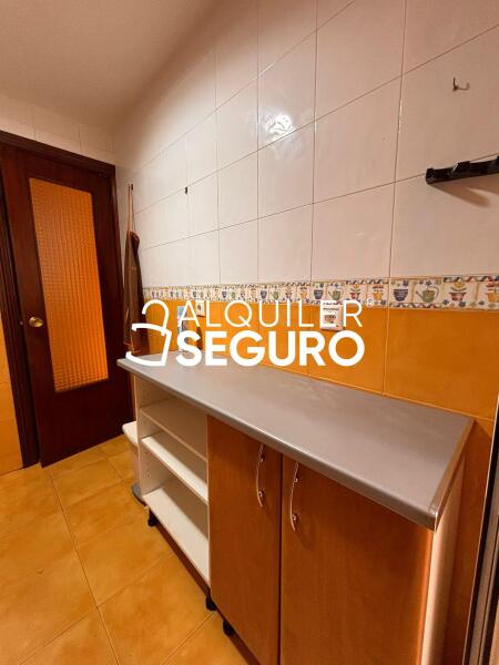 Piso en Calle Miguel de la Roca, MADRID MADRID