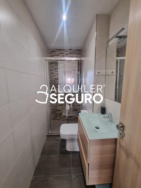 Inmueble en Calle Invencibles , MADRID