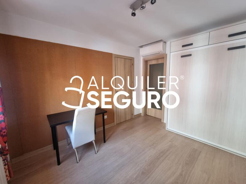 Inmueble en Calle Invencibles , MADRID