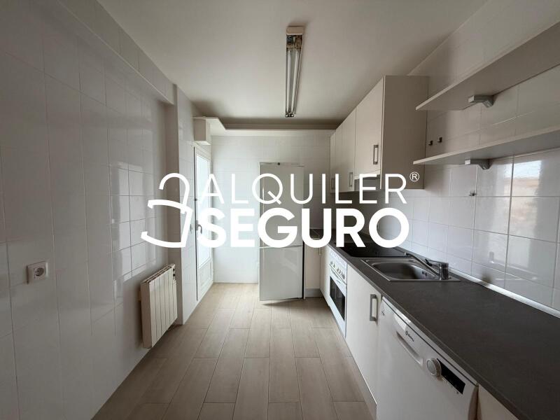 Piso en Calle Lorenzo Oviedo, ESQUIVIAS TOLEDO