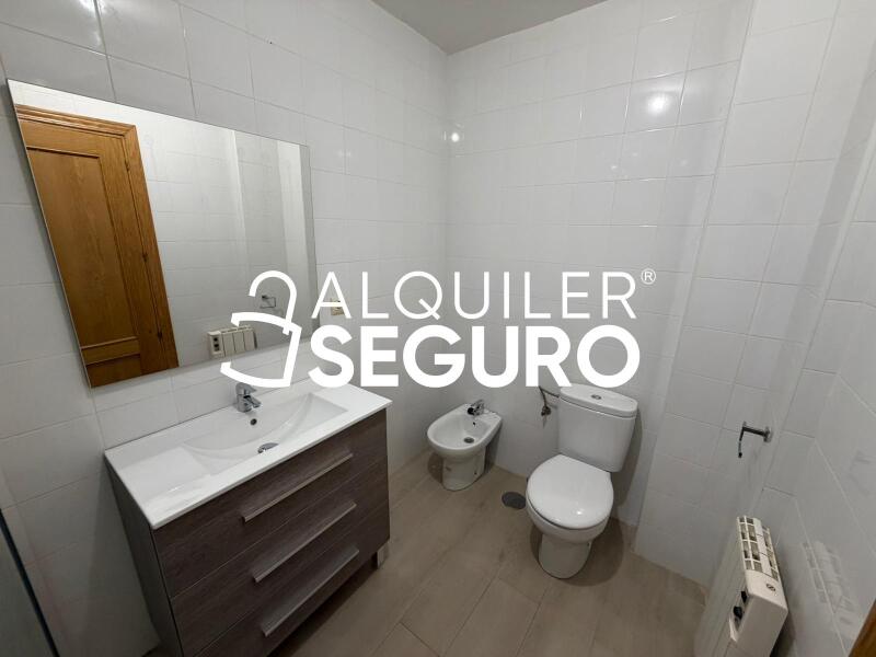 Piso en Calle Lorenzo Oviedo, ESQUIVIAS TOLEDO