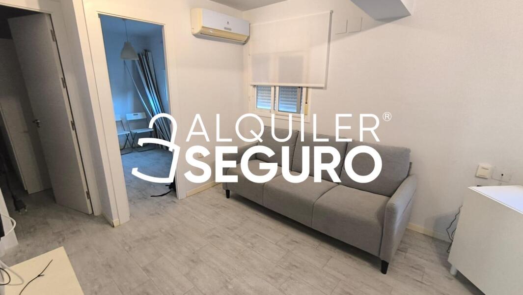 Piso en Avenida doctor fedriani, SEVILLA SEVILLA