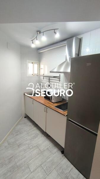 Piso en Avenida doctor fedriani, SEVILLA SEVILLA