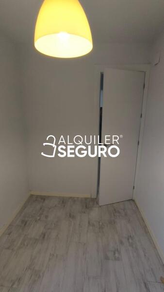 Piso en Avenida doctor fedriani, SEVILLA SEVILLA