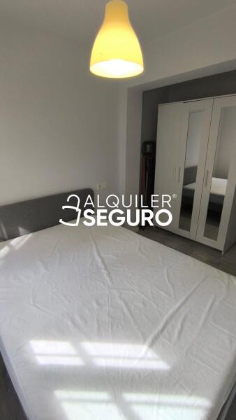 Piso en Avenida doctor fedriani, SEVILLA SEVILLA