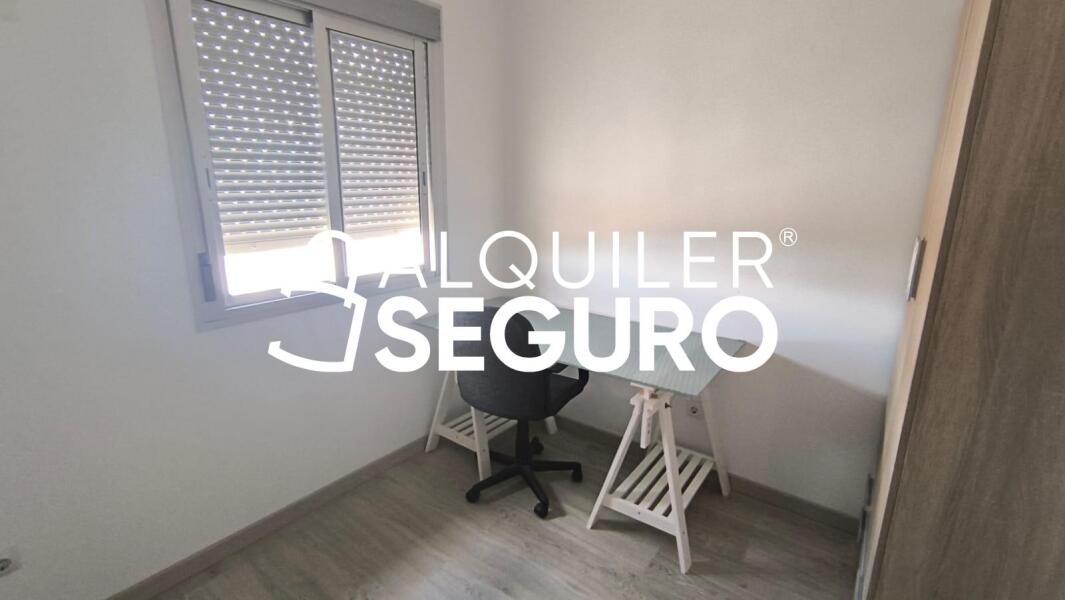 Piso en Calle Thailandia , SEVILLA SEVILLA