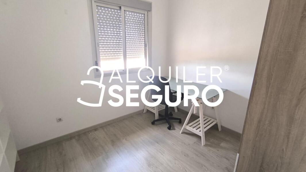 Piso en Calle Thailandia , SEVILLA SEVILLA