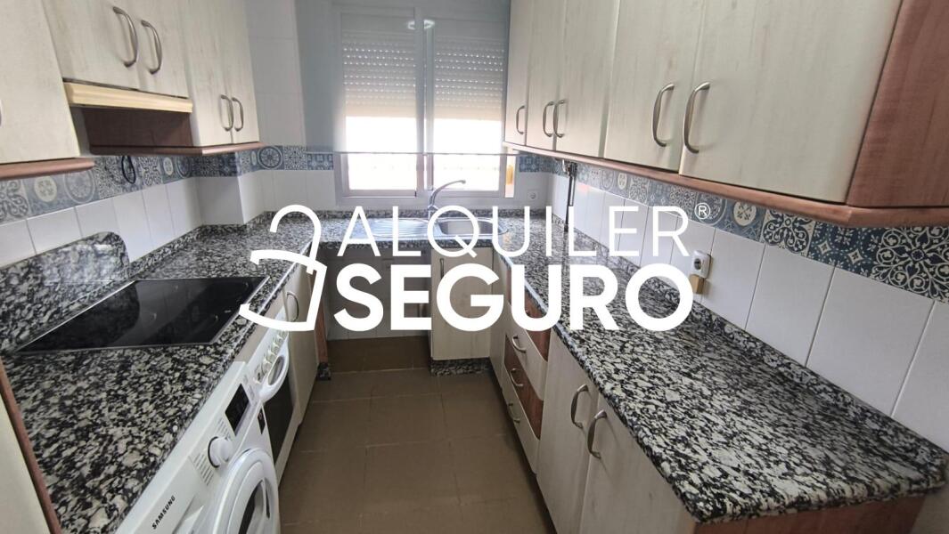 Piso en Calle Thailandia , SEVILLA SEVILLA