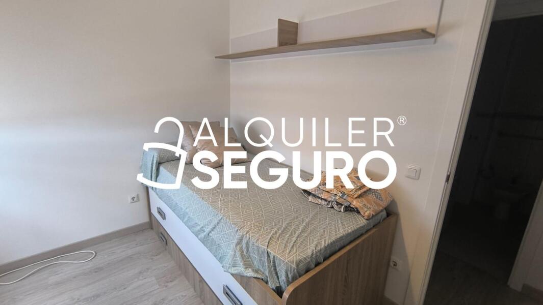 Piso en Calle Thailandia , SEVILLA SEVILLA