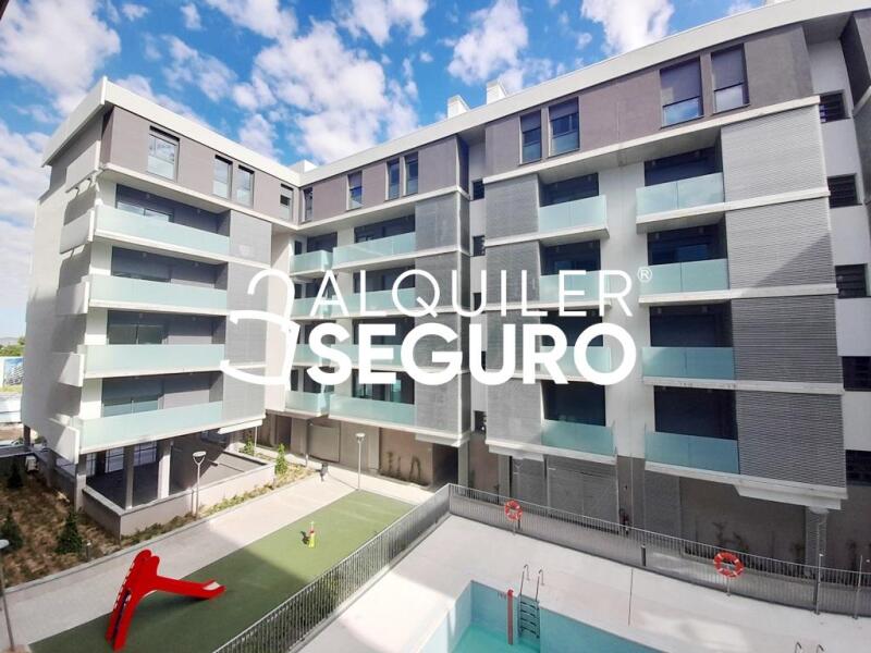 Piso en Calle Ferroviarios, ARGANDA DEL REY MADRID