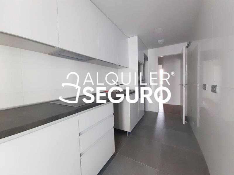 Piso en Calle Ferroviarios, ARGANDA DEL REY MADRID