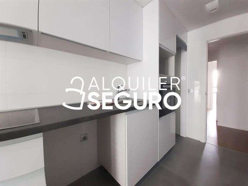 Piso en Calle Ferroviarios, ARGANDA DEL REY MADRID