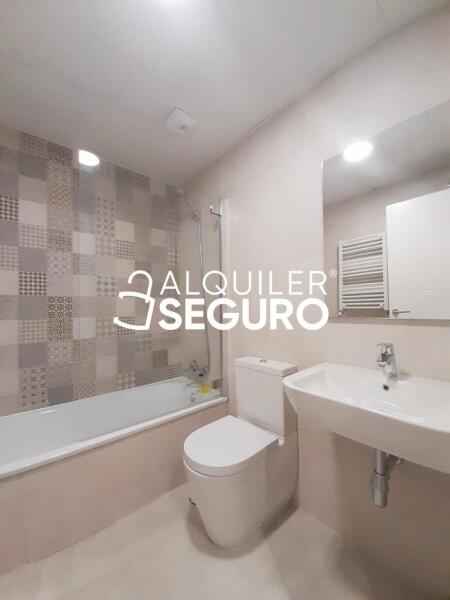 Piso en Calle Ferroviarios, ARGANDA DEL REY MADRID