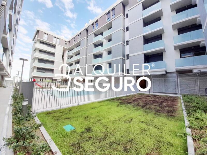 Piso en Calle Ferroviarios, ARGANDA DEL REY MADRID