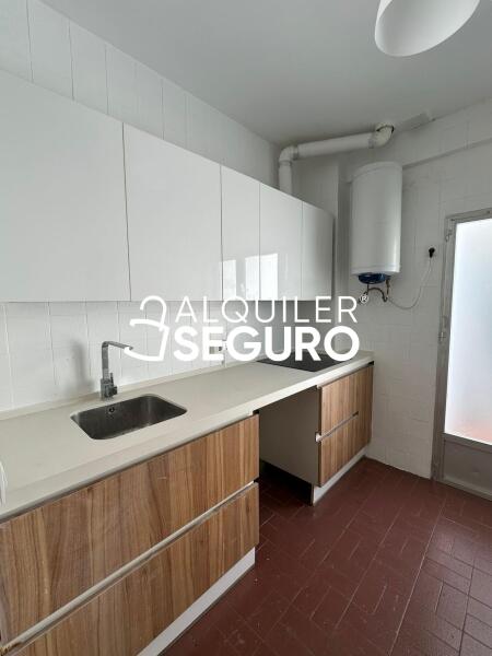 Piso en Calle Zarza, CASARRUBIOS DEL MONTE TOLEDO