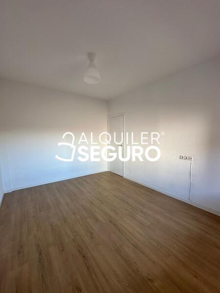 Piso en Calle Zarza, CASARRUBIOS DEL MONTE TOLEDO