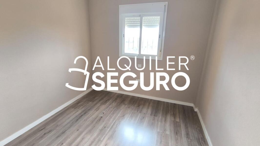 Piso en Avenida Del Camino de la Calera, BENACAZÓN SEVILLA