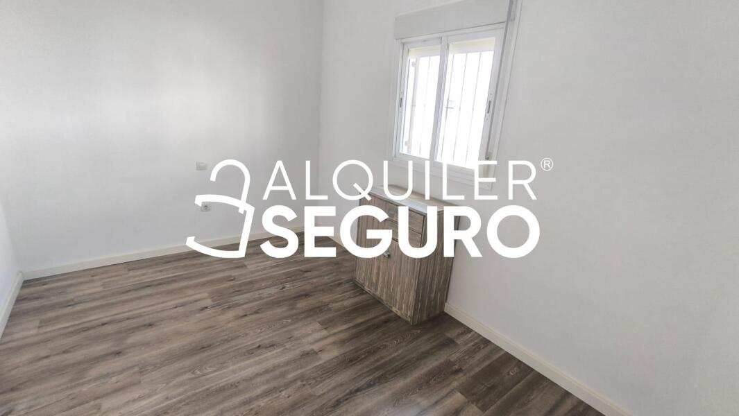 Piso en Avenida Del Camino de la Calera, BENACAZÓN SEVILLA