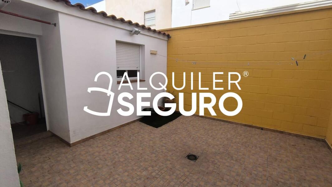 Piso en Avenida Del Camino de la Calera, BENACAZÓN SEVILLA