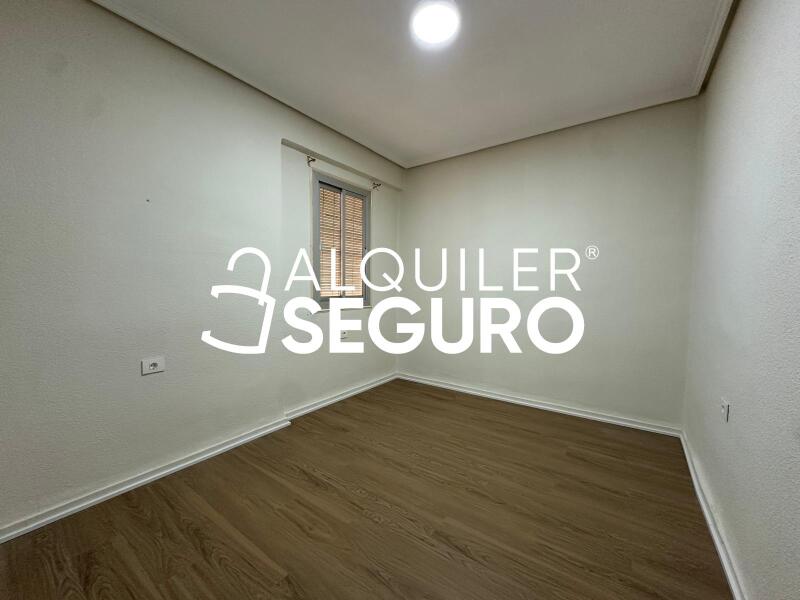 Piso en Calle VALLE DE LAGUAR, VALENCIA VALENCIA