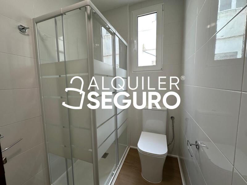 Piso en Calle VALLE DE LAGUAR, VALENCIA VALENCIA