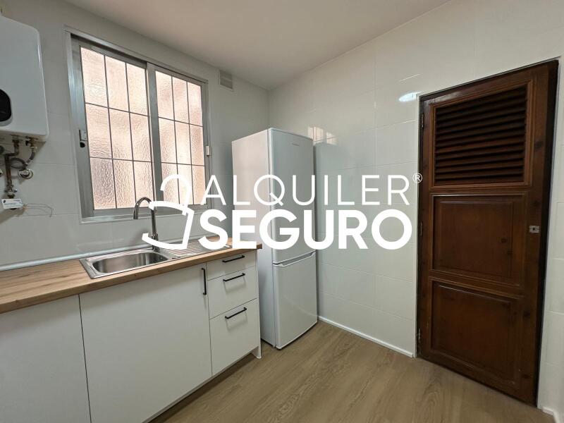 Piso en Calle VALLE DE LAGUAR, VALENCIA VALENCIA