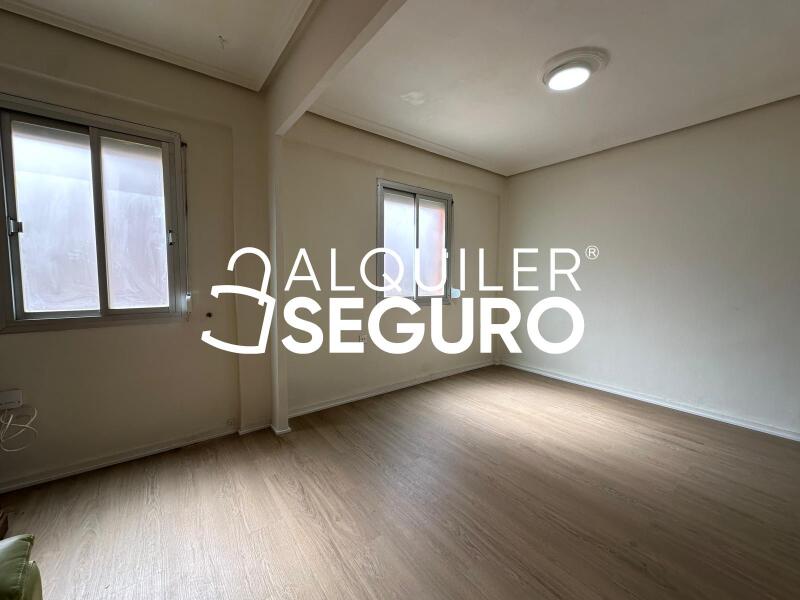 Piso en Calle VALLE DE LAGUAR, VALENCIA VALENCIA