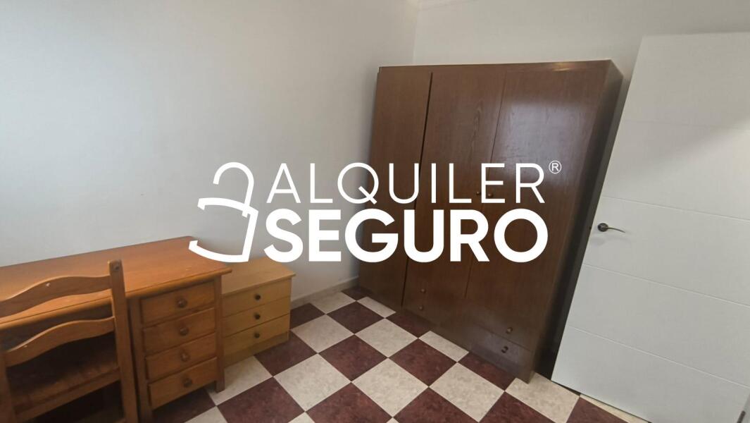 Piso en Calle Levíes, SEVILLA SEVILLA