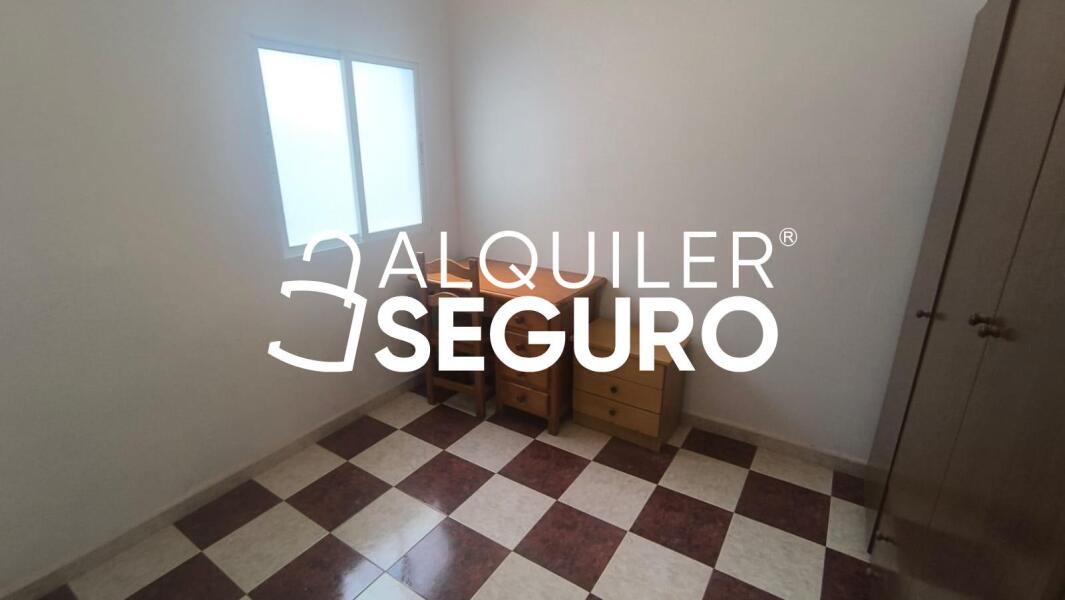 Piso en Calle Levíes, SEVILLA SEVILLA