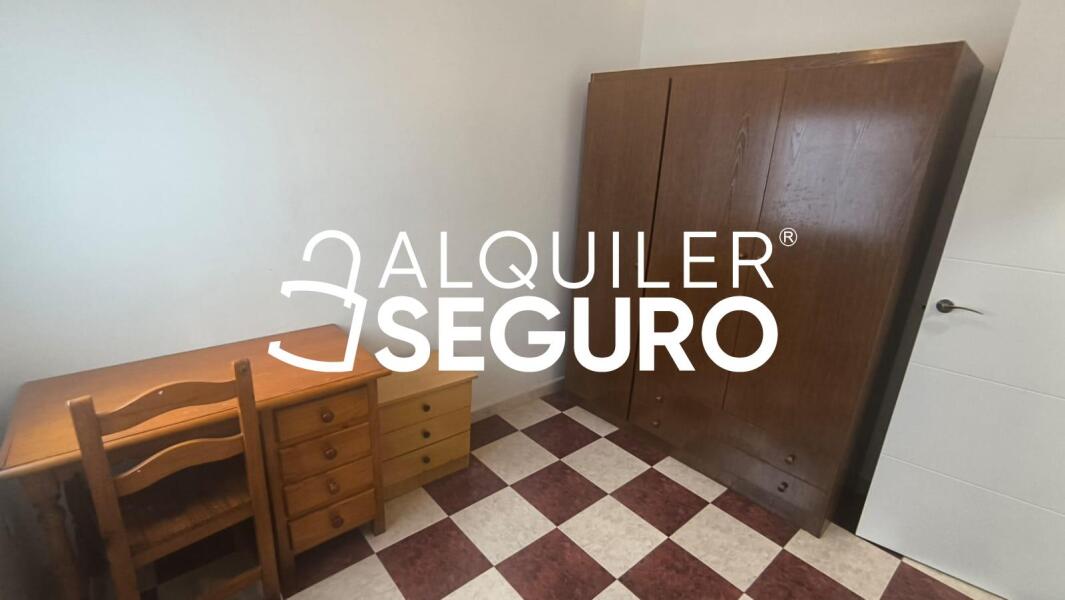 Piso en Calle Levíes, SEVILLA SEVILLA