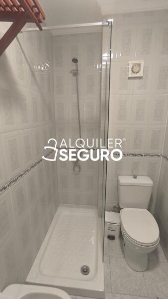 Piso en Calle Levíes, SEVILLA SEVILLA