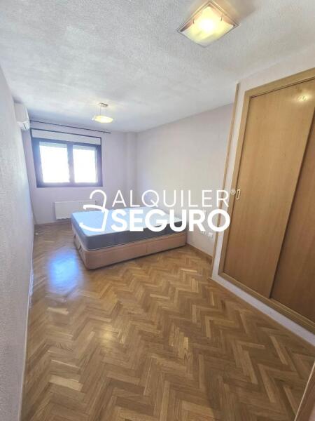 Inmueble en Calle Tres de Abril, MADRID