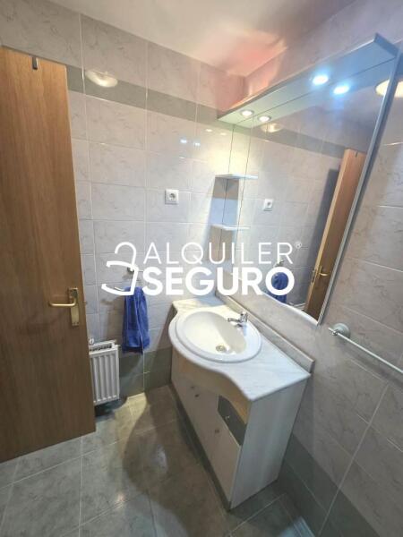 Inmueble en Calle Tres de Abril, MADRID