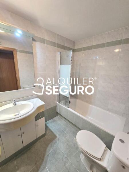 Inmueble en Calle Tres de Abril, MADRID