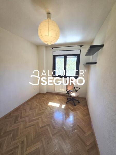 Inmueble en Calle Tres de Abril, MADRID