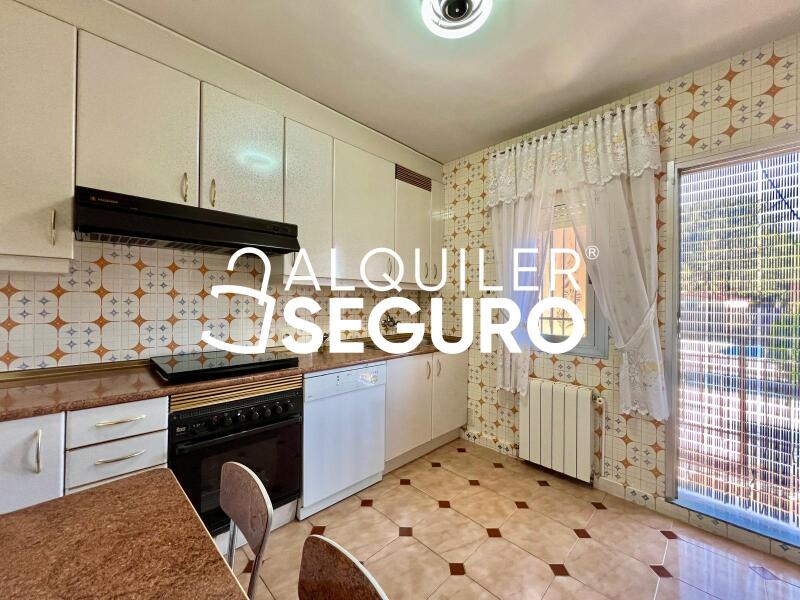 Piso en Calle Maroto, VALDETORRES DE JARAMA MADRID