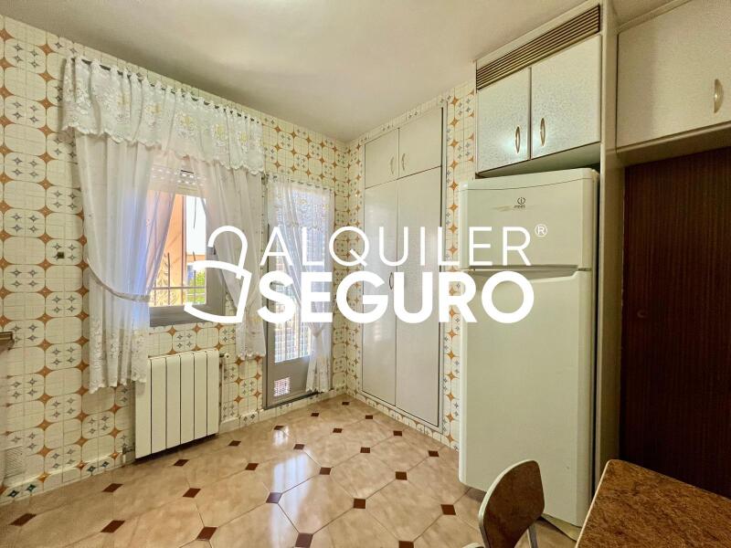 Piso en Calle Maroto, VALDETORRES DE JARAMA MADRID