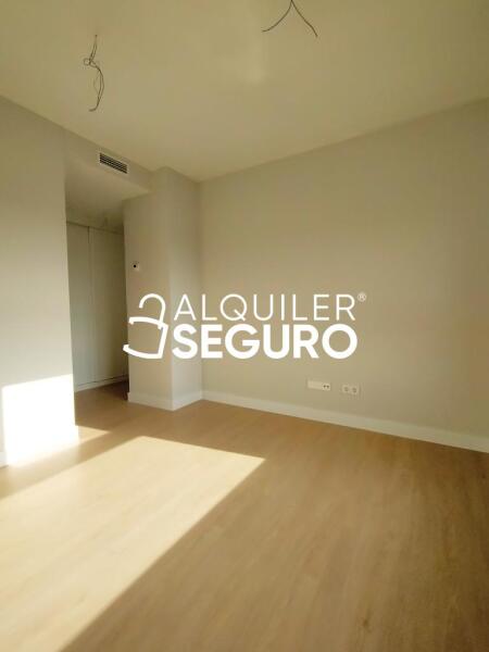 Piso en Avenida Juan XXIII , LEGANÉS MADRID