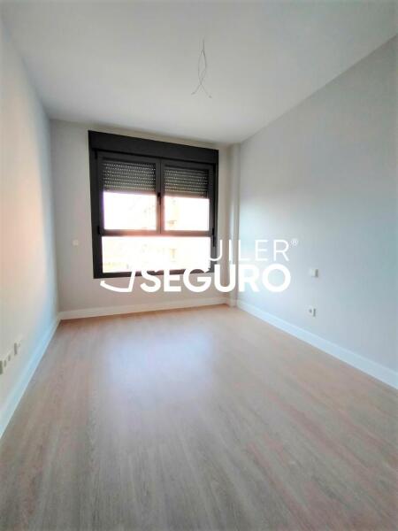 Piso en Avenida Juan XXIII , LEGANÉS MADRID