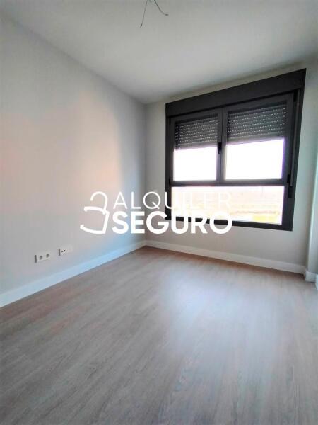 Piso en Avenida Juan XXIII , LEGANÉS MADRID